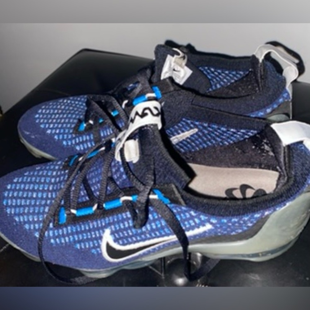 Nike Navy and Black Running Shoes 4.5Y - Picture 6 of 15